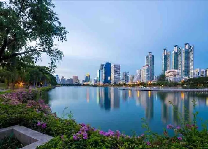 2 Bedrooms, Downtown Bkk, Btsasok, Sukhumvit Apartment