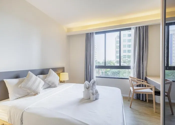2 Bedrooms, Downtown Bkk, Btsasok, Sukhumvit Apartment Bangkok