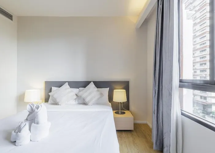 Apartment 2 Bedrooms, Downtown Bkk, Btsasok, Sukhumvit