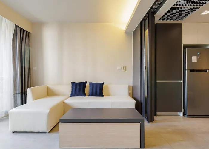 2 Bedrooms, Downtown Bkk, Btsasok, Sukhumvit Apartment Bangkok